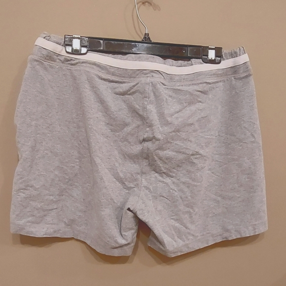 Vintage Champion Jersey Shorts - Picture 2 of 4
